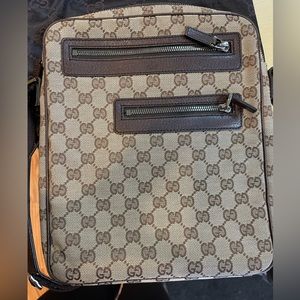 Gucci bag!! 92551 I got it for Christmas and don’t need it